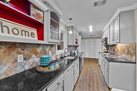 thumbnail_20_Kennon_Ave-11