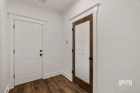 25-2723 Old Richton Rd-kitchen-pantry-01