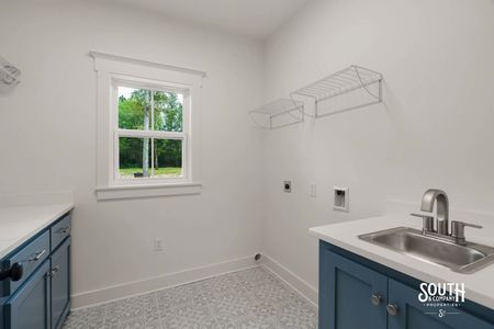 27-2723 Old Richton Rd-laundry-1