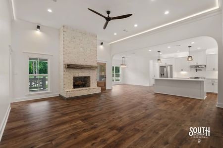 31-2723 Old Richton Rd-Living-03