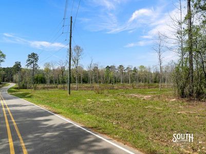 Road frontage on Scruggs Road in Sumrall MS with access to 12 acre property