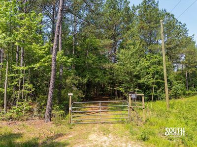 10-acres-Perry-County-Thompson-Creek-5-gated-entrance